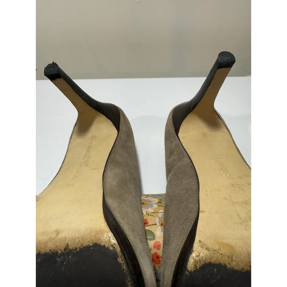 Banana Republic taupe suede heels women size 8.5 - Picture 6 of 10